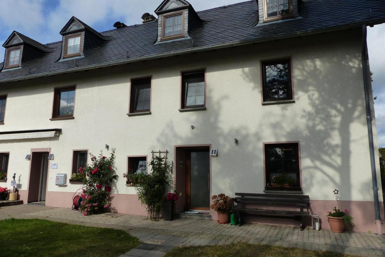 Ferienwohnung Huegelhaus Plutscheid Exterior photo